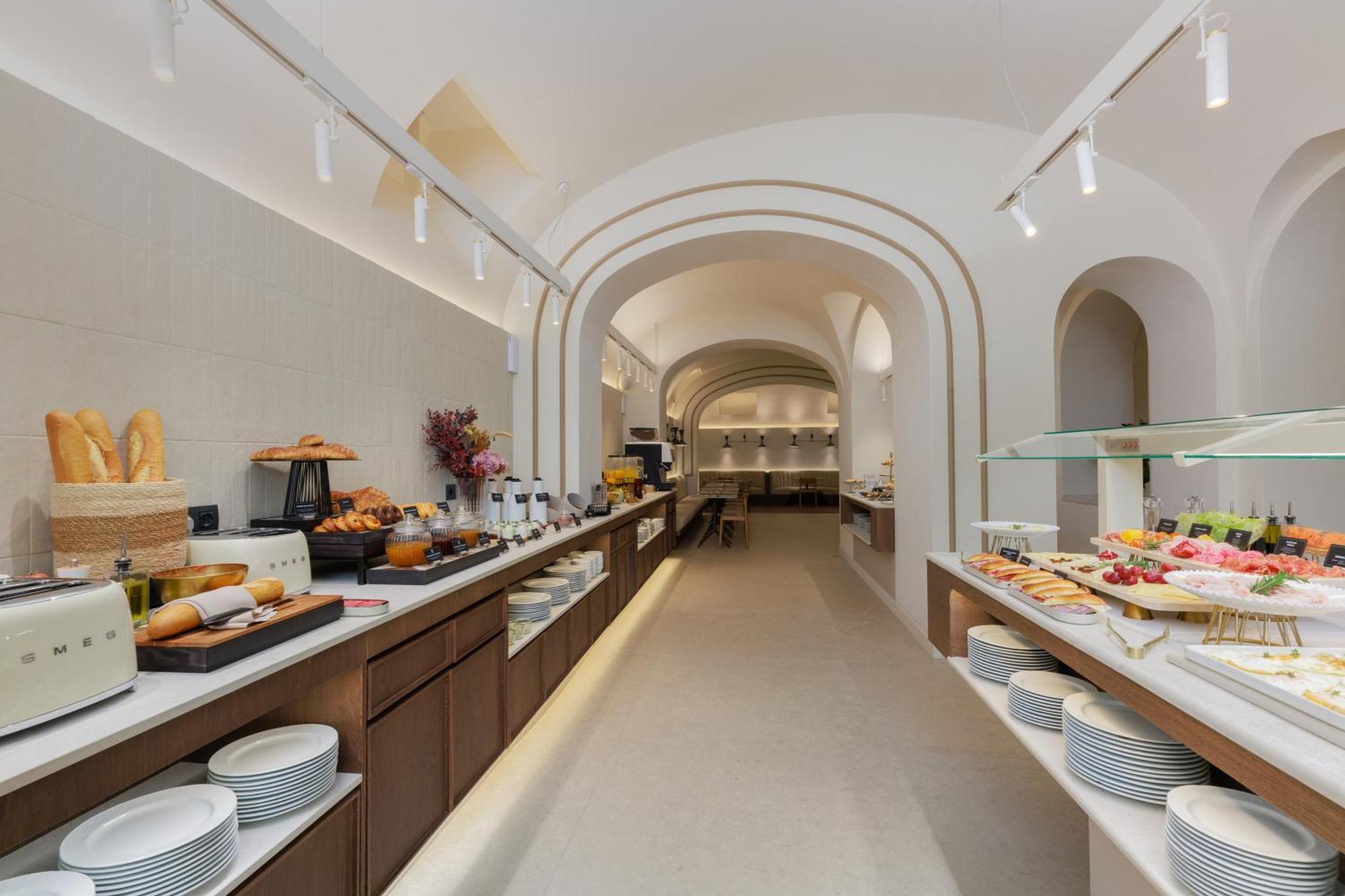 Hotel Medinaceli New Reopening 2025 Barcelona Ngoại thất bức ảnh